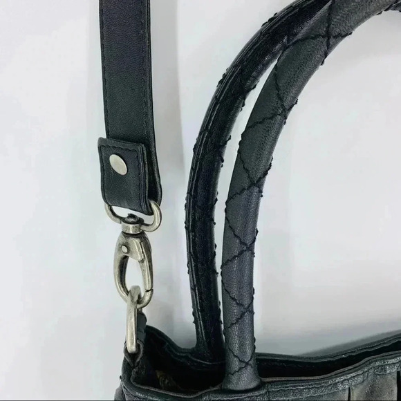 Mo & Co Leather satchel with pleated gills - Picture 5 of 14